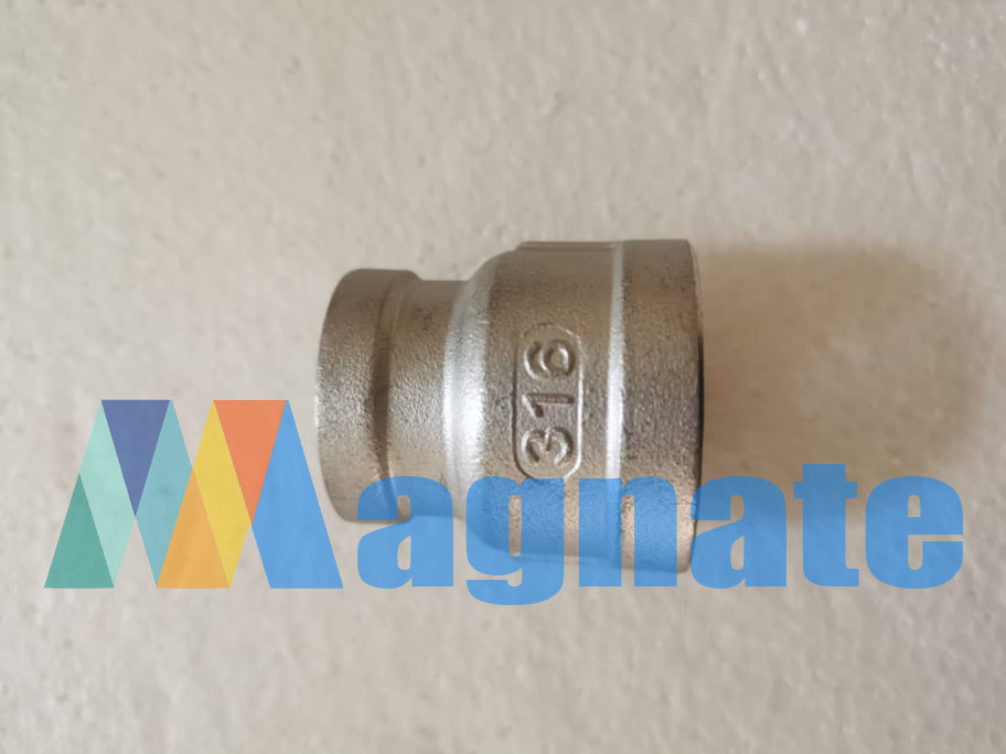 Reducing Socket Female to Female Size: 1x3/4 316 NPT